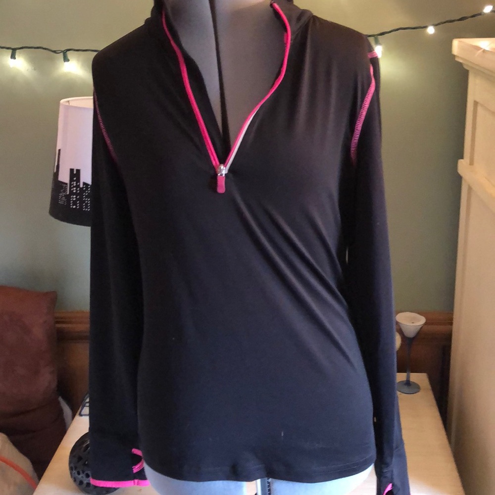Black quarter zip